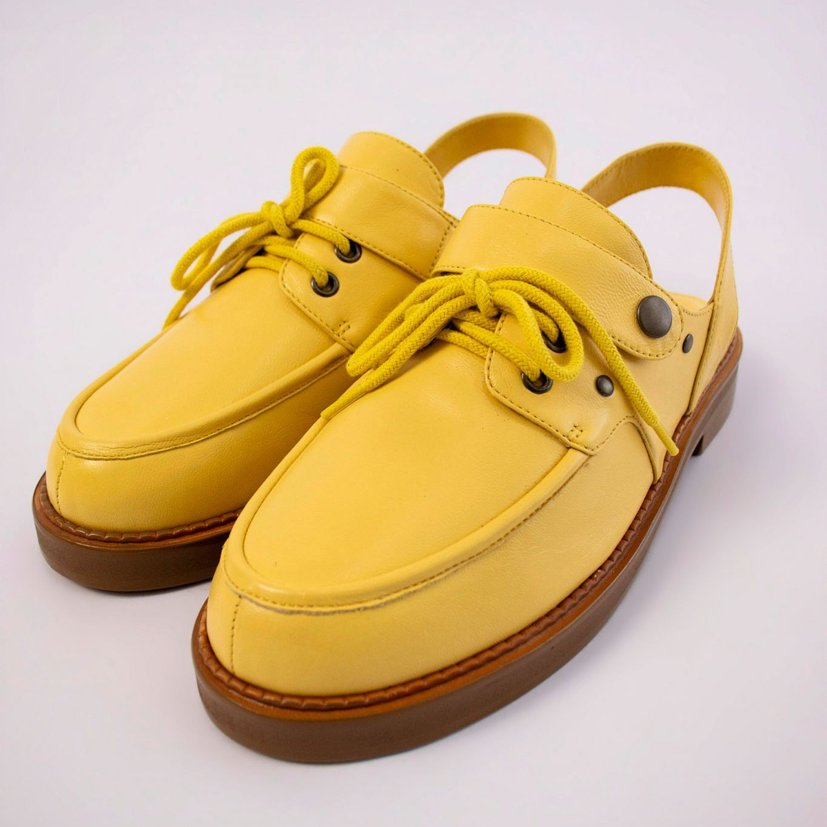 Mocassim Cume Slingback Couro